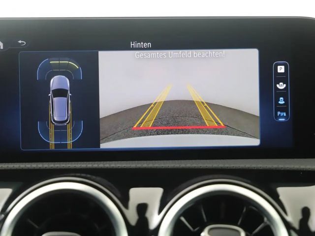 Mercedes-Benz A 180 A 180 d Progressive