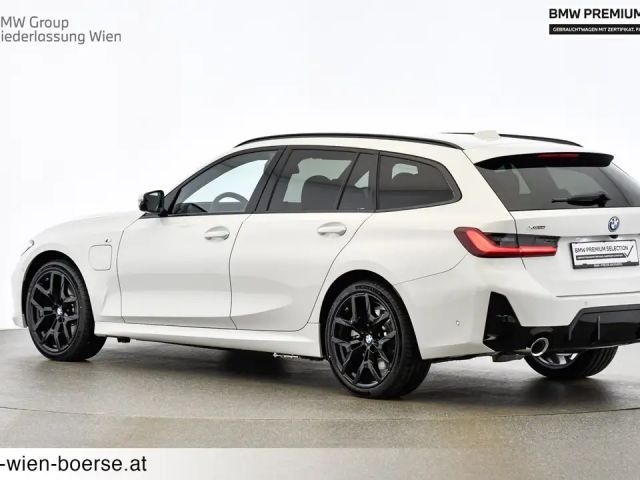 BMW 330 330e xDrive