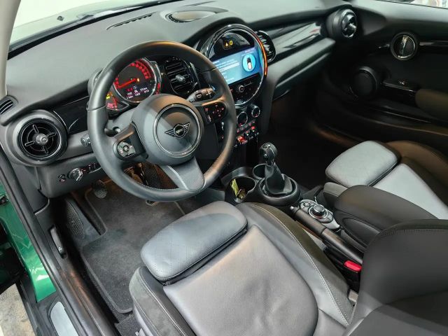 MINI Cooper Classic Trim*DAB*LED*So+Wi*LightAss*AppleCarplay