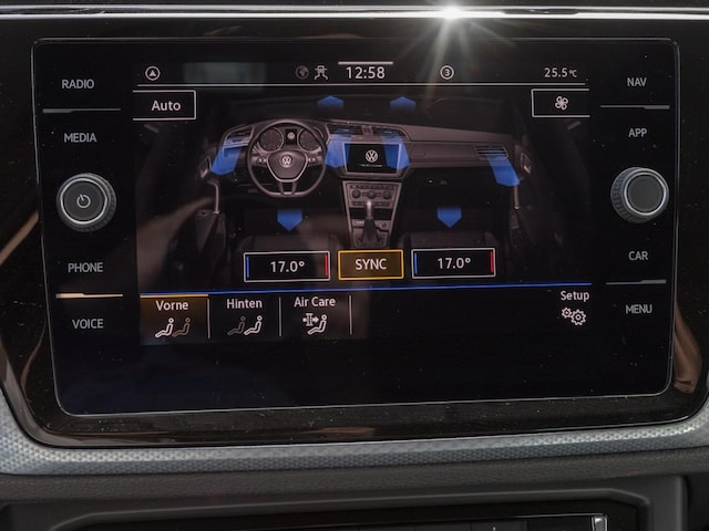 Volkswagen Touran 1.5 TSI DSG