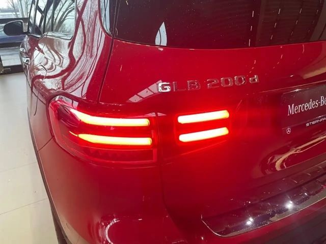 Mercedes-Benz GLB 200 AMG Line GLB 200 d