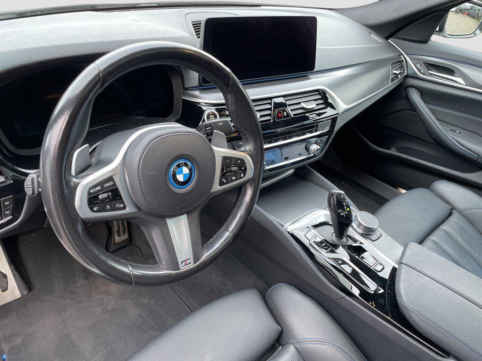 BMW 530 530e Sedan