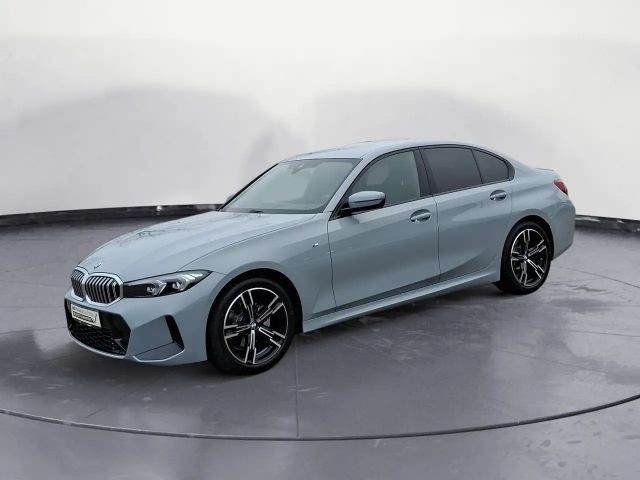 BMW 320 320d M-Sport Sedan xDrive