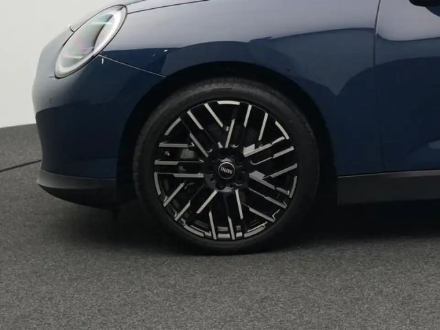 MINI Cooper E Favoured