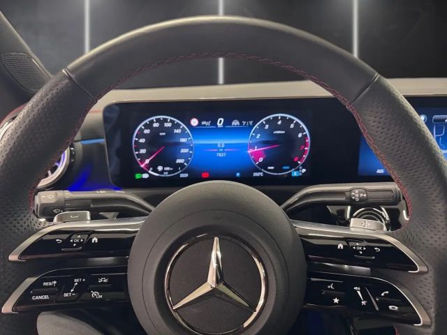 Mercedes-Benz CLA 200 AMG Line Coupé