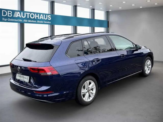 Volkswagen Golf 1.5 eTSI DSG Life