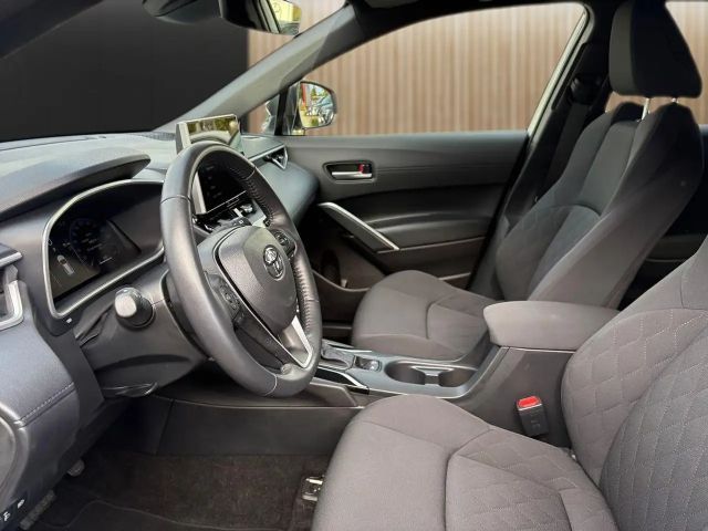 Toyota Corolla Cross Hybride Team D