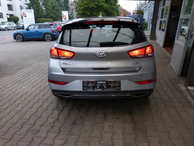Hyundai i30 AUT. APPLE SHZ LHZ KLIMAAUT. KAMERA