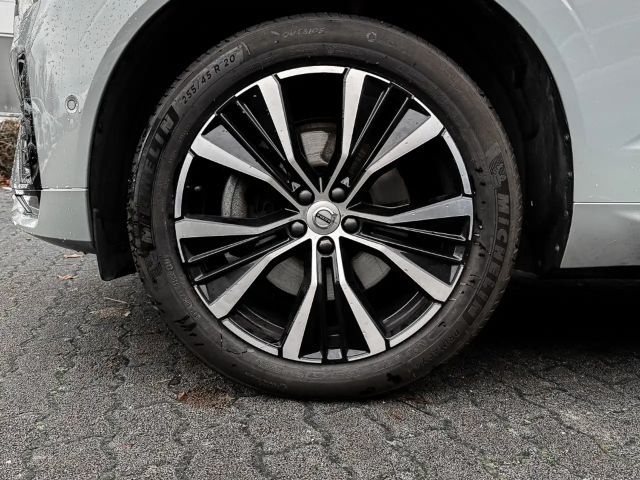 Volvo XC60 Dark Plus