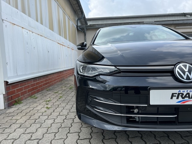 Volkswagen Golf 1.5 TSI Plus Style e-Golf