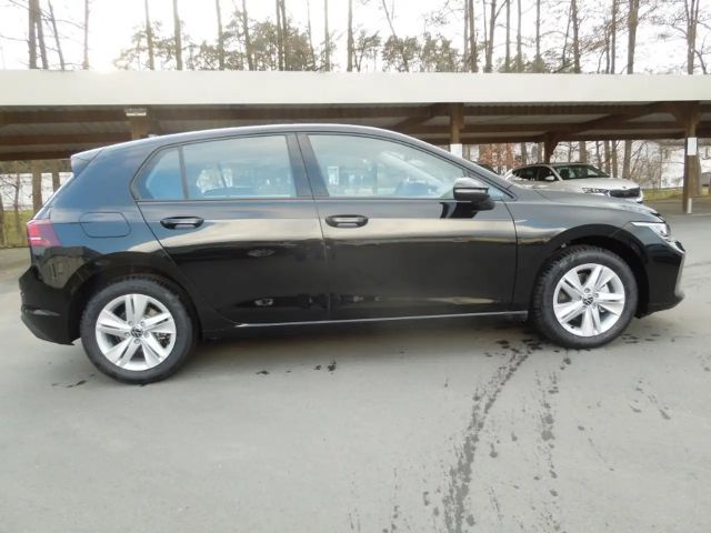 Volkswagen Golf 1.5 eTSI DSG Life