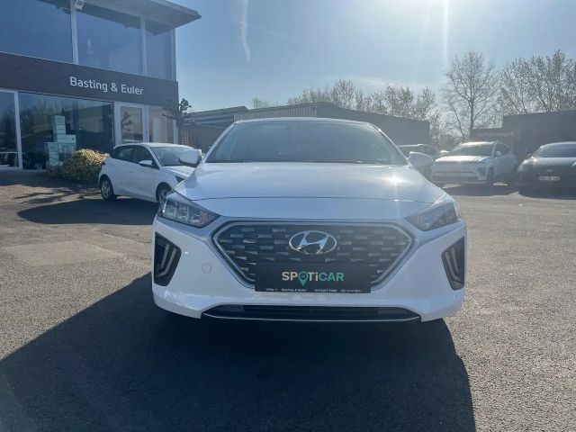 Hyundai Ioniq 1.6 Hybrid Plug-in Style