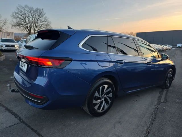 Volkswagen Passat 1.5 eTSI Business Variant