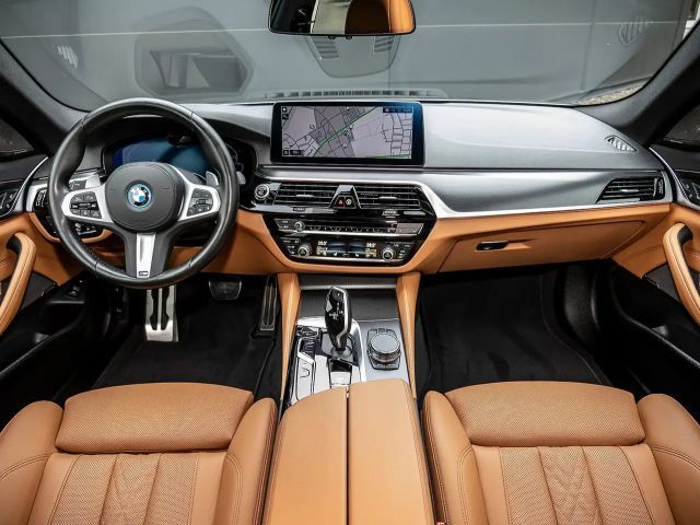 BMW 530 530e M-Sport Touring xDrive