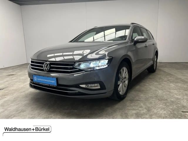 Volkswagen Passat 1.5 TSI Business DSG Variant