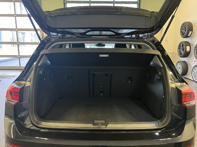 Volkswagen Golf 1.5 eTSI DSG Golf VIII Move