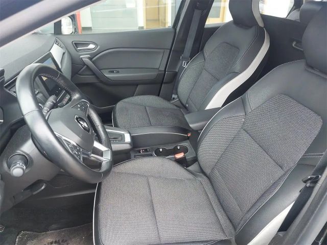 Renault Captur EDC Intens TCe 140