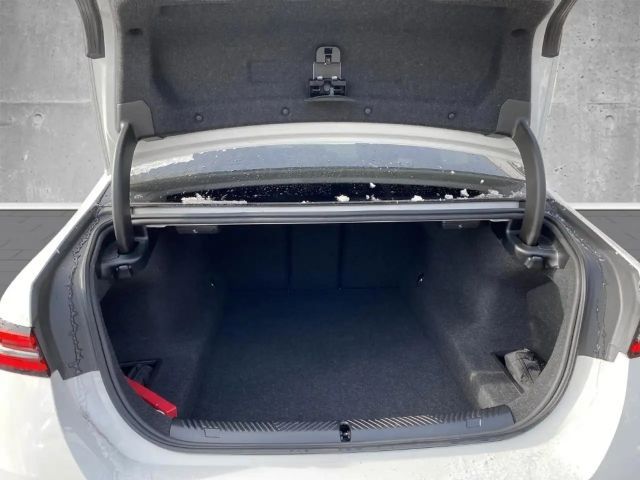 BMW 520 520d M-Sport Sedan