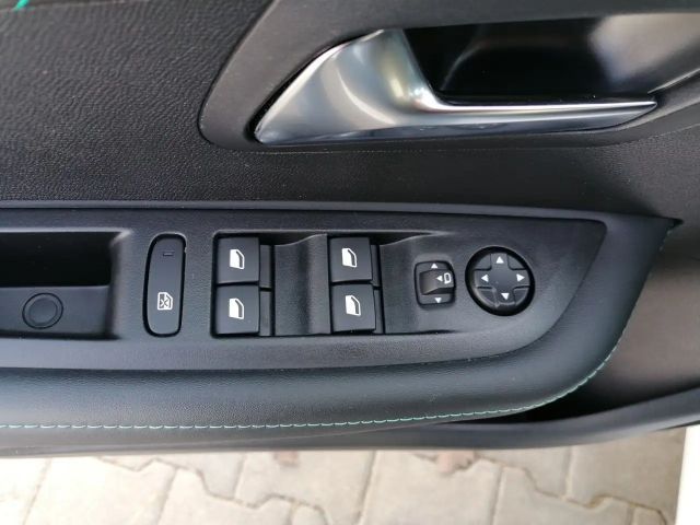 Peugeot 208 Allure Pack PureTech