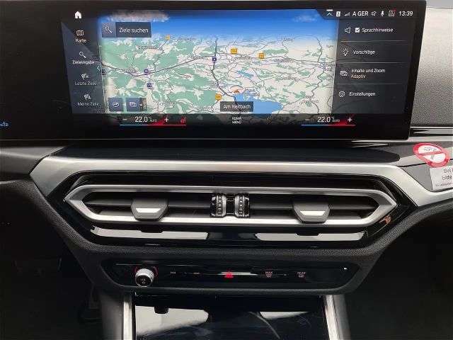 BMW 330 330i M-Sport xDrive