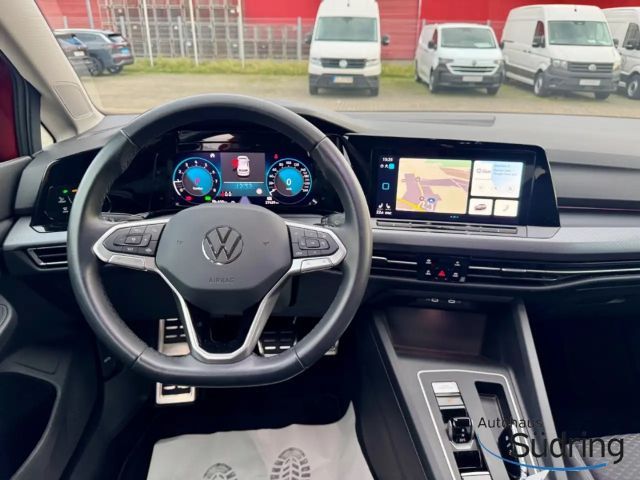 Volkswagen Golf 1.5 eTSI DSG