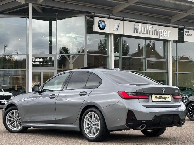 BMW 330 330i M-Sport Sedan xDrive