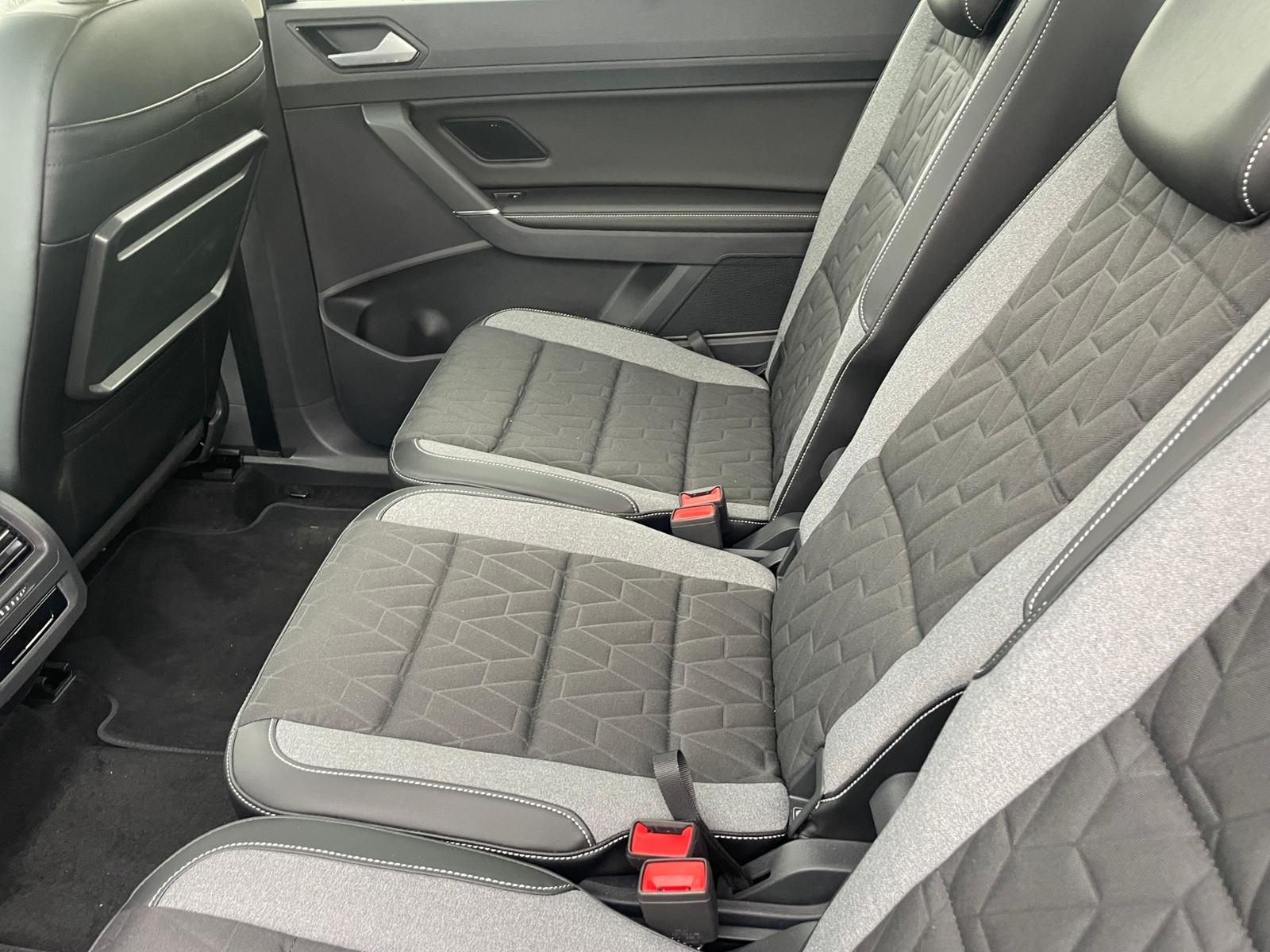 Volkswagen Touran 1.5 TSI DSG