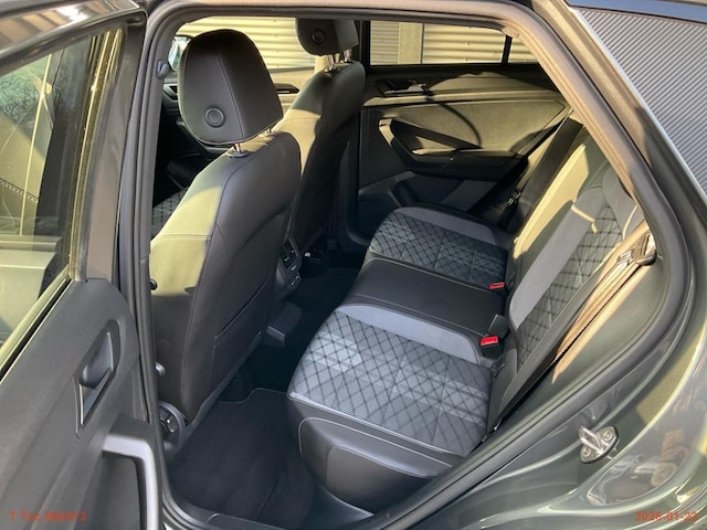 Volkswagen T-Roc 1.5 TSI R-Line Style