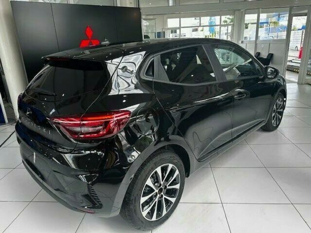 Mitsubishi Colt Plus Vorführwagen Allwetterreifen