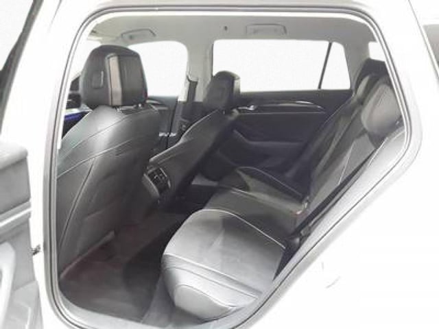 Volkswagen Passat 1.5 eTSI Business DSG Variant