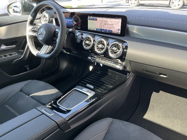 Mercedes-Benz CLA 200 Shooting Brake