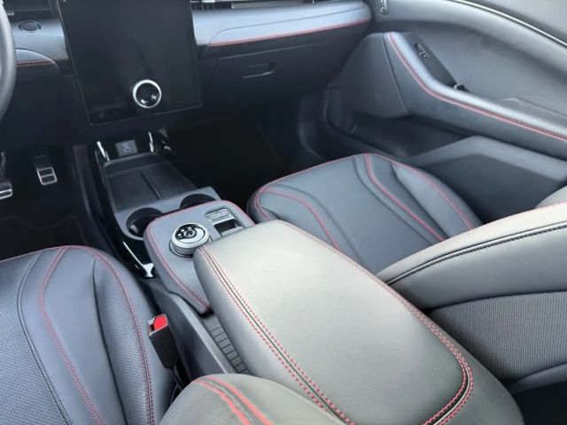 Ford Mustang Mach-E AWD Extended range