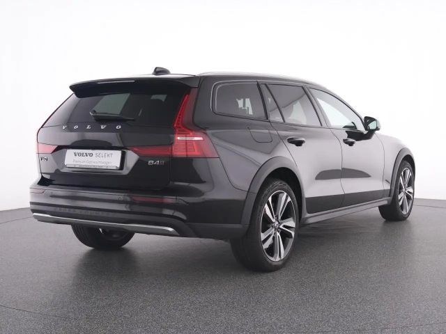 Volvo V60 Cross Country AWD Plus
