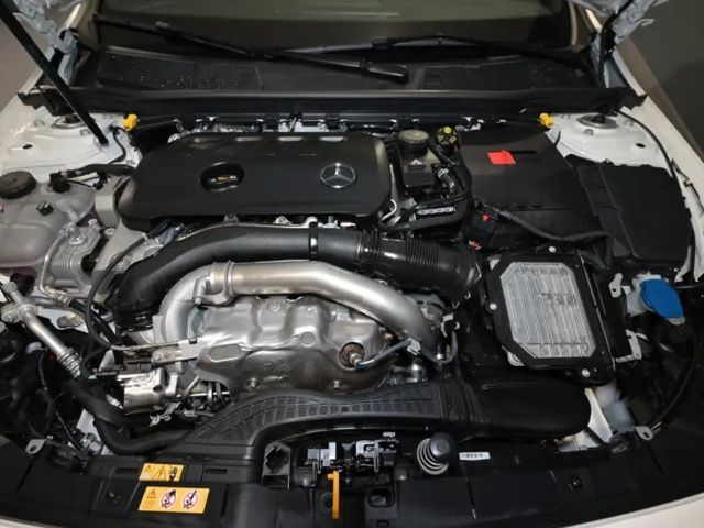 Mercedes-Benz A 250 4MATIC AMG Line