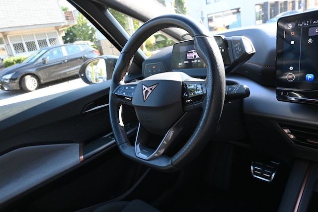 Cupra Born Born HUD LED PDC Kamera ACC