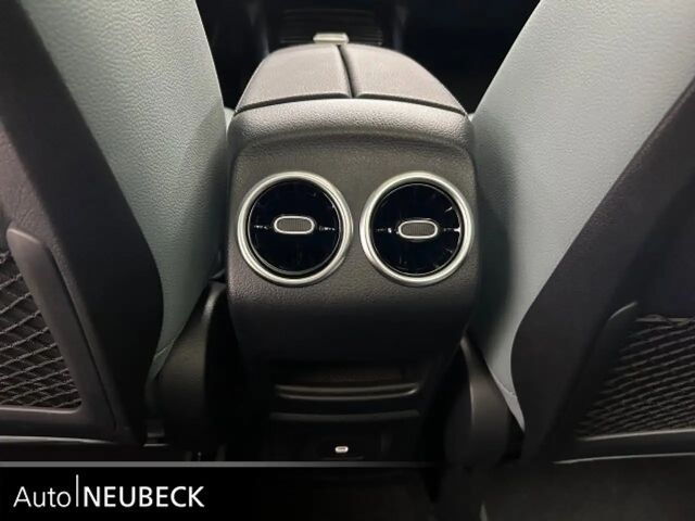 Mercedes-Benz B 200 Progressive Sedan