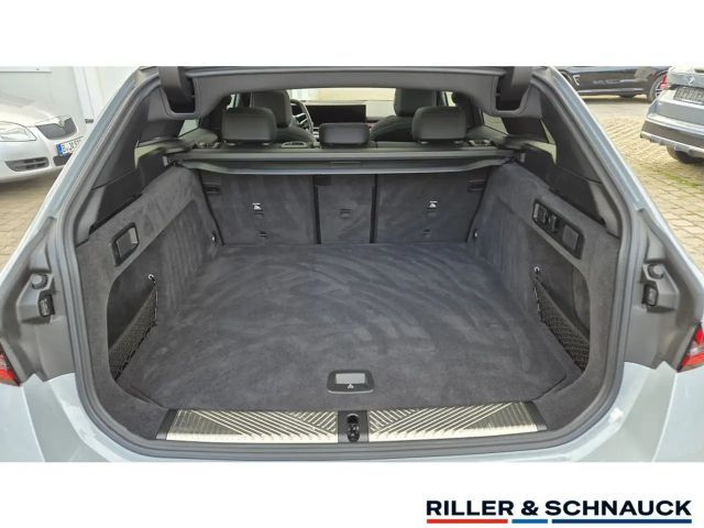 BMW 520 520d M-Sport Touring xDrive