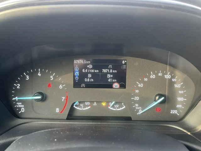 Ford Puma EcoBoost Titanium