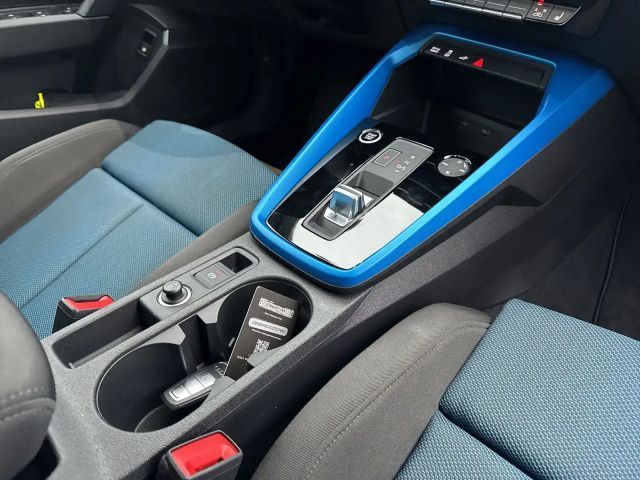 Audi A3 45 TFSI Hybride S-Line Sedan