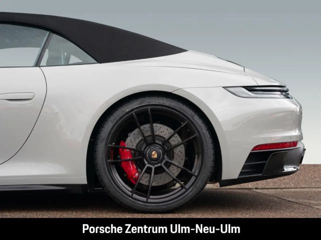 Porsche 992 4 Cabrio Carrera GTS