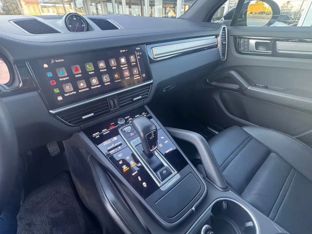 Porsche Cayenne Platinum Edition