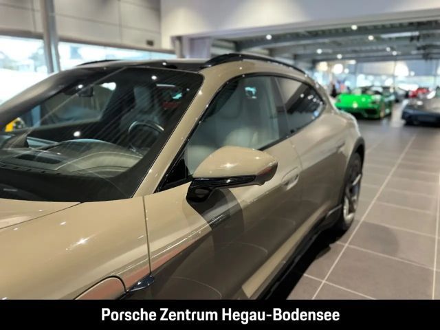 Porsche Taycan 4S Cross Turismo