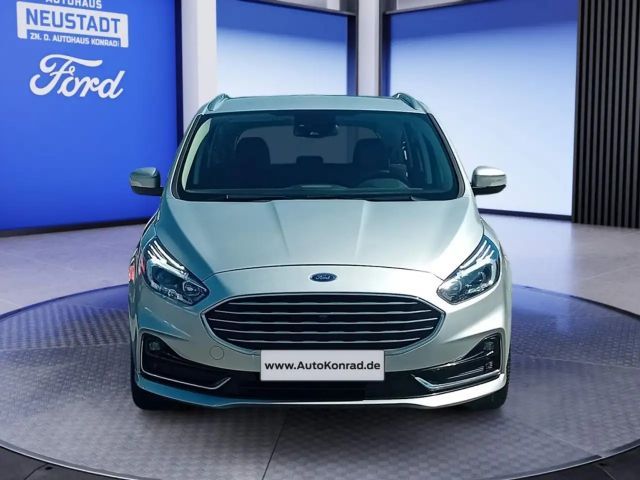 Ford S-Max Titanium