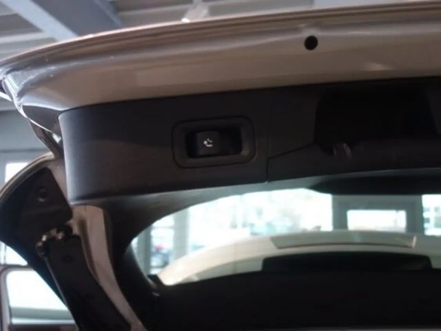 Mercedes-Benz B 180 Progressive