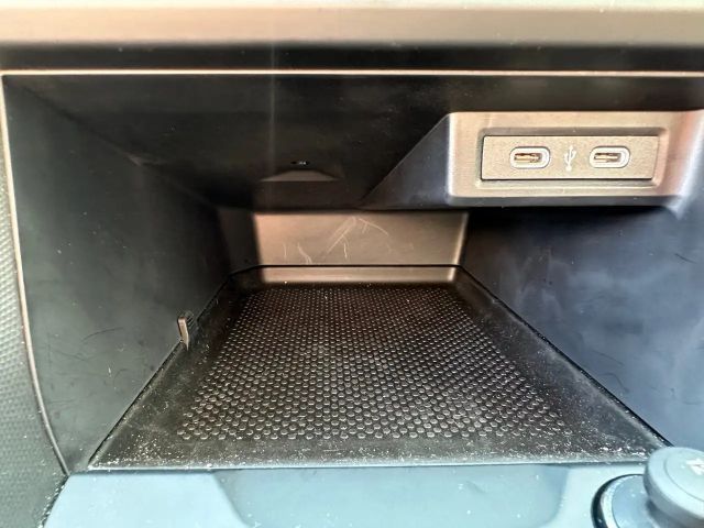 Volkswagen T-Cross 4Me TSI