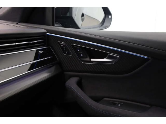 Audi RS Q8 Performance Quattro