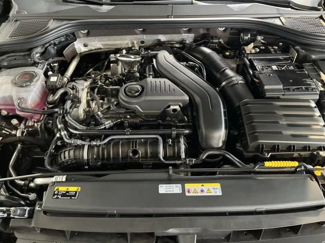 Volkswagen Golf 1.5 eTSI DSG