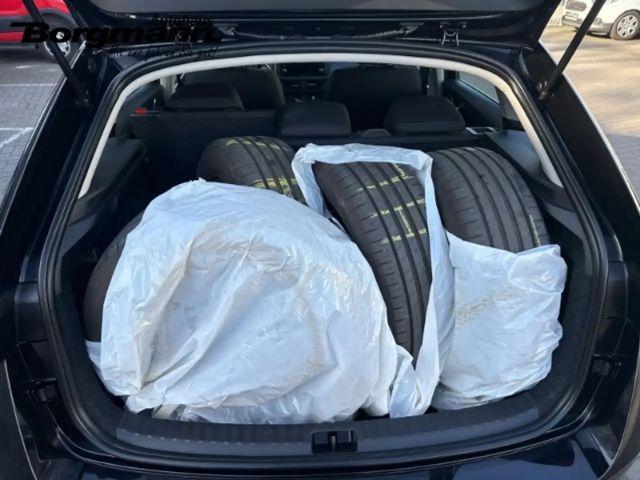 Skoda Scala Essence AHK Digitales Cockpit LED Sperrdiff. Apple