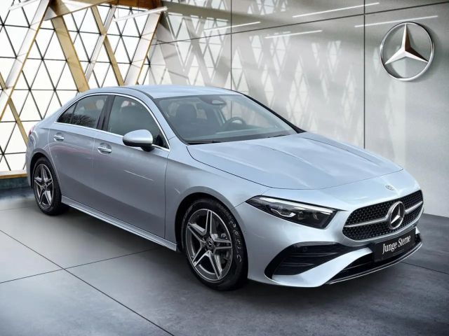 Mercedes-Benz A 200 AMG Line