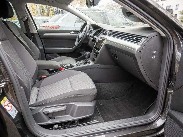Volkswagen Passat 1.5 TSI DSG Variant